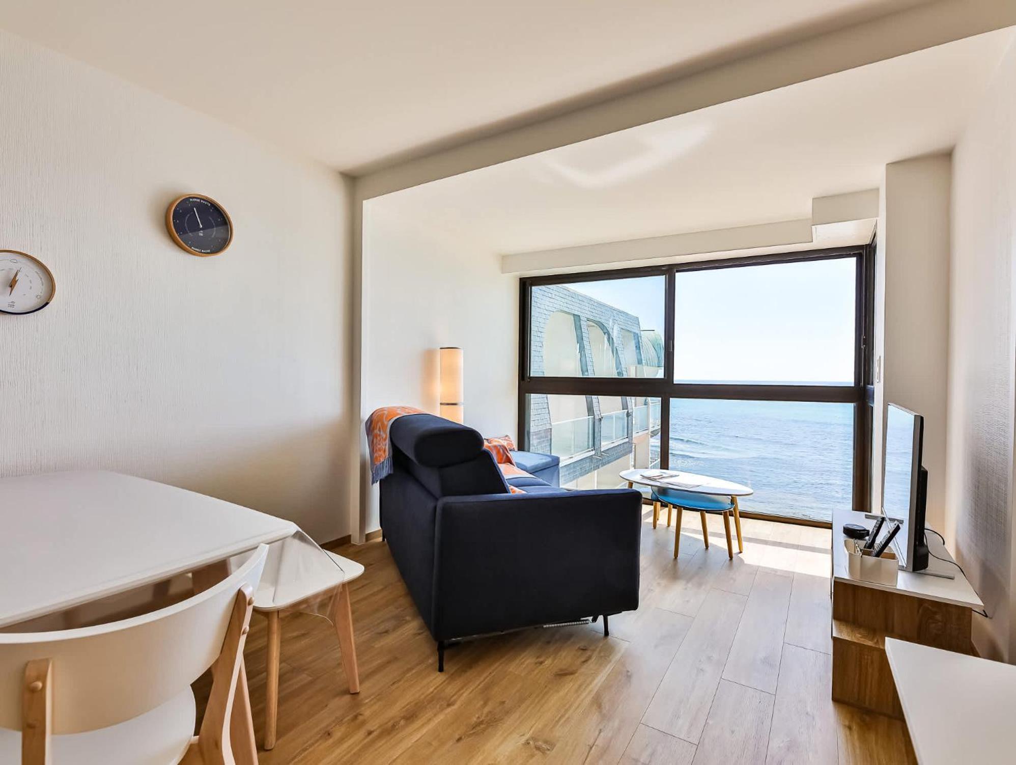 Appartement Au Pied De La Plage, Vue Imprenable Sur La Mer เลส์ซาบล์-โดล็อนน์ ภายนอก รูปภาพ